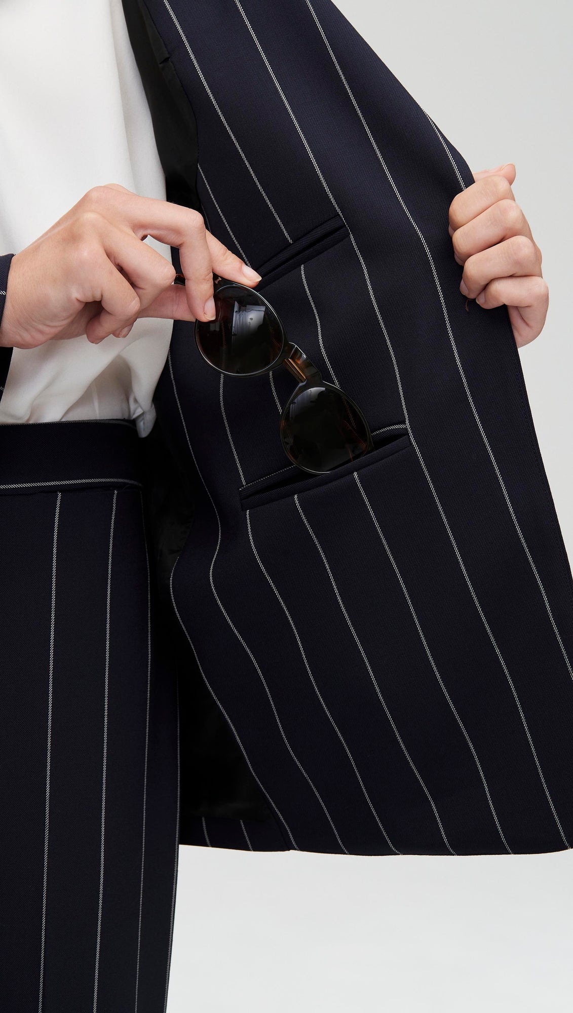 Crosby Blazer in Stretch Wool | Navy Stripe