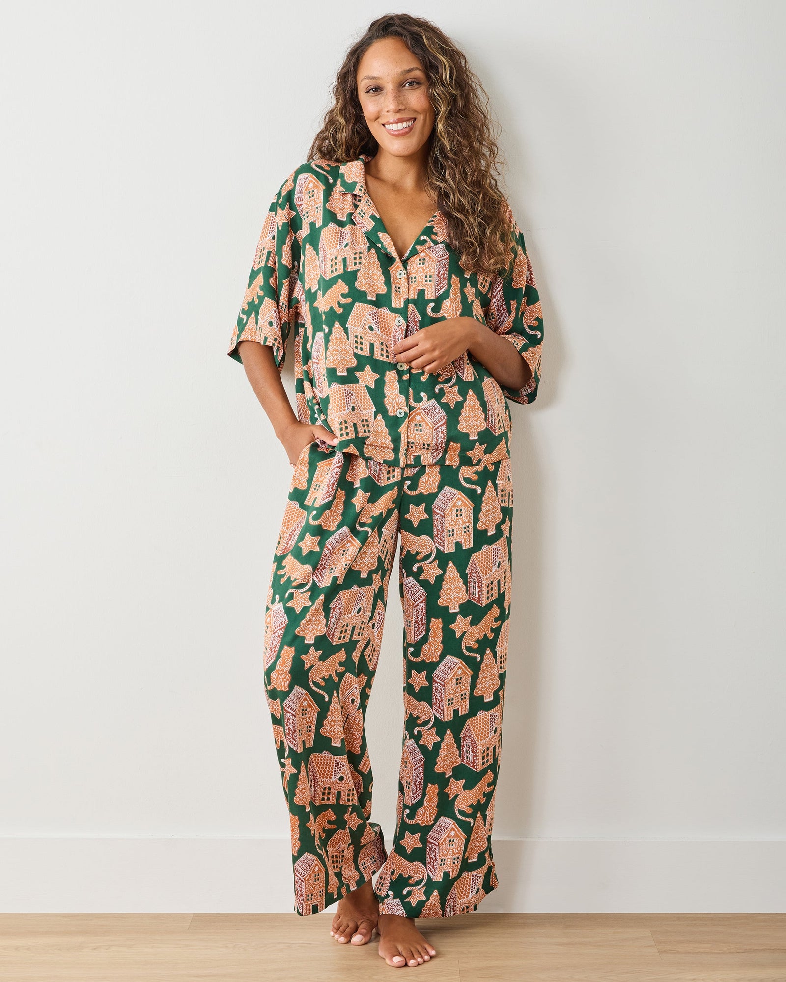 Gingerbread Party - Eco Satin Wildest Dreams Set - Hunter Green - Printfresh