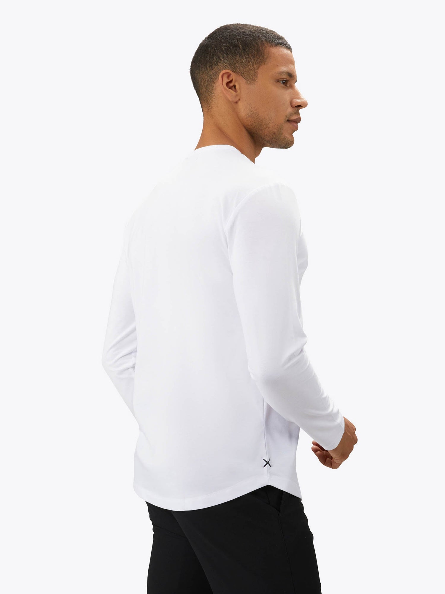 AO Universal Long Sleeve Curve-Hem Tee | White Classic-fit PYCA Pro