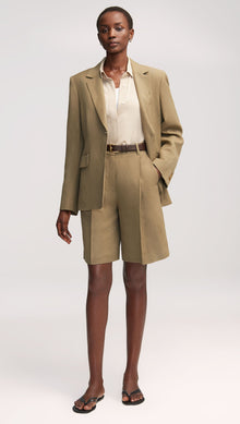 Pleated Shorts in Viscose-Linen Twill | Khaki Green