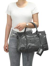 Tiffany & Fred Paris | Womens | Distressed Leather Satchel | Grey