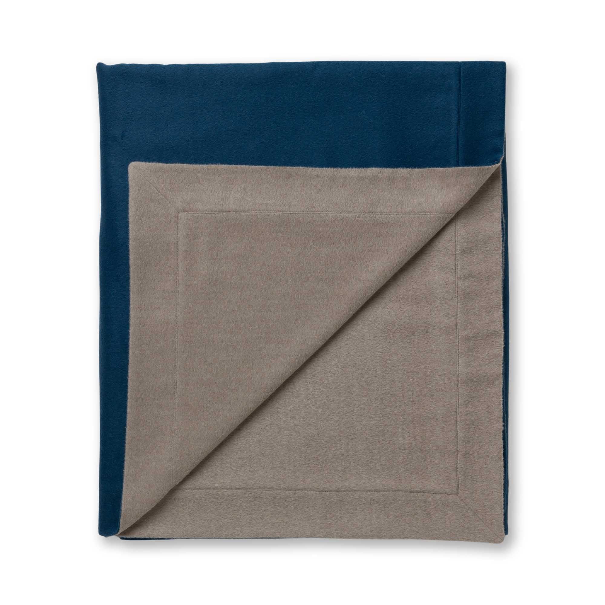 Home | Hudson Bed Blanket | English Manor / Light Taupe