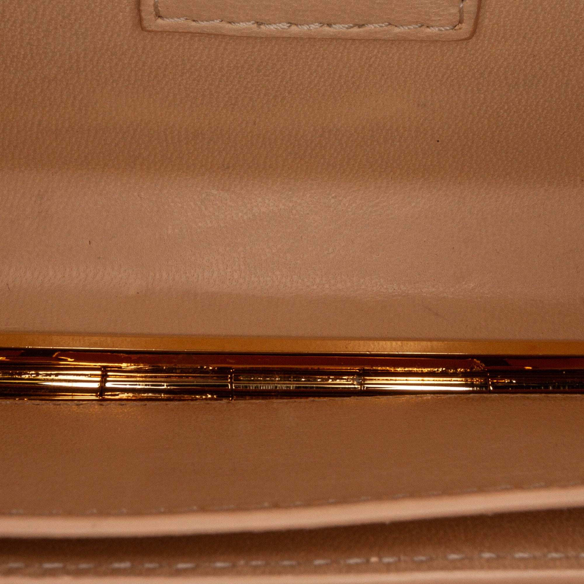 Louis Vuitton | Pre-Owned Minaudiere Shell Clutch | Gold