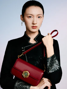 Hetian Jade Rotating Peony Button Bag | Red