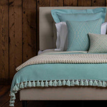 Sydney Bed Blanket | Ivory/Aqua