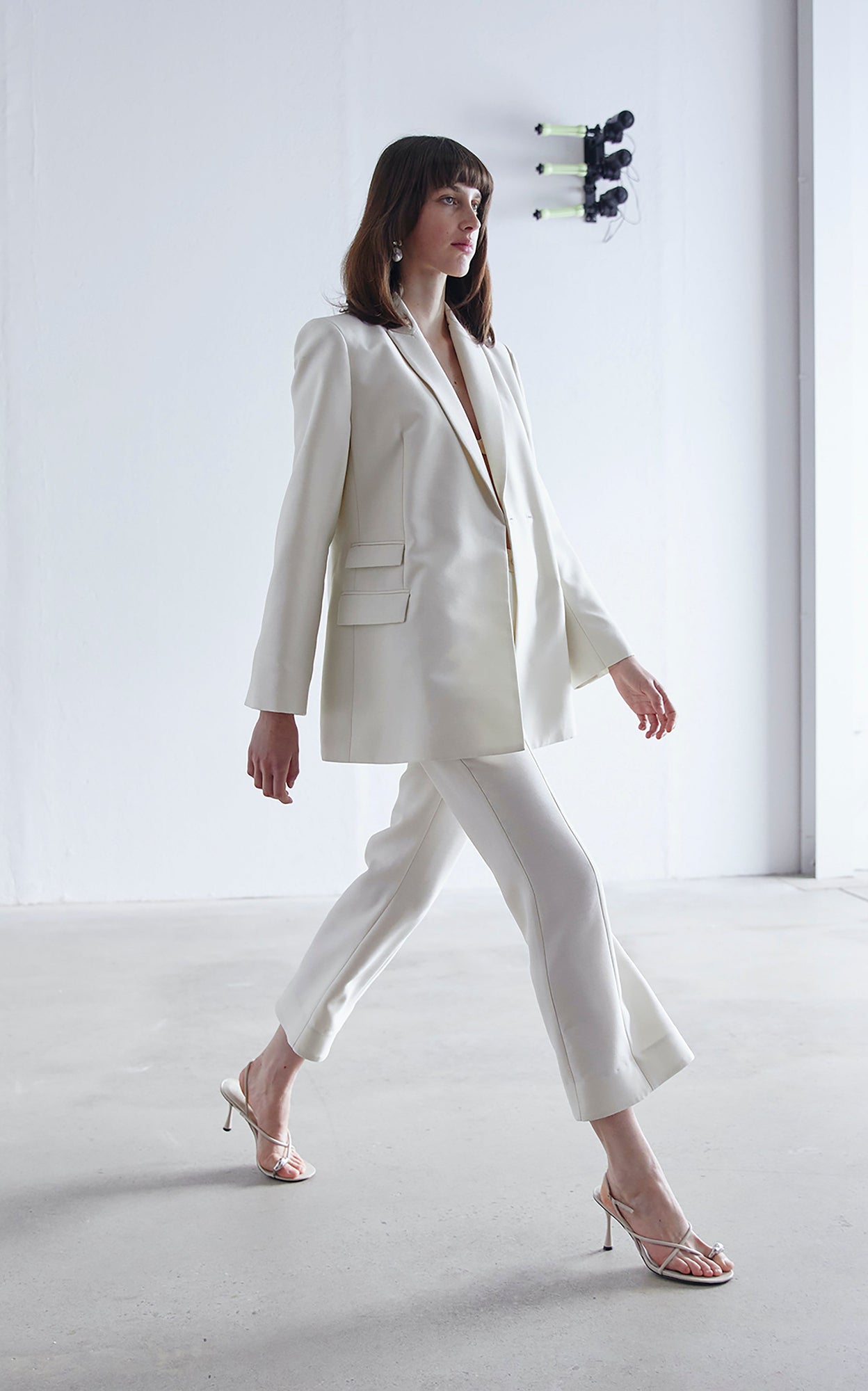 Lettini Crop Flare Pant | Ivory & Black