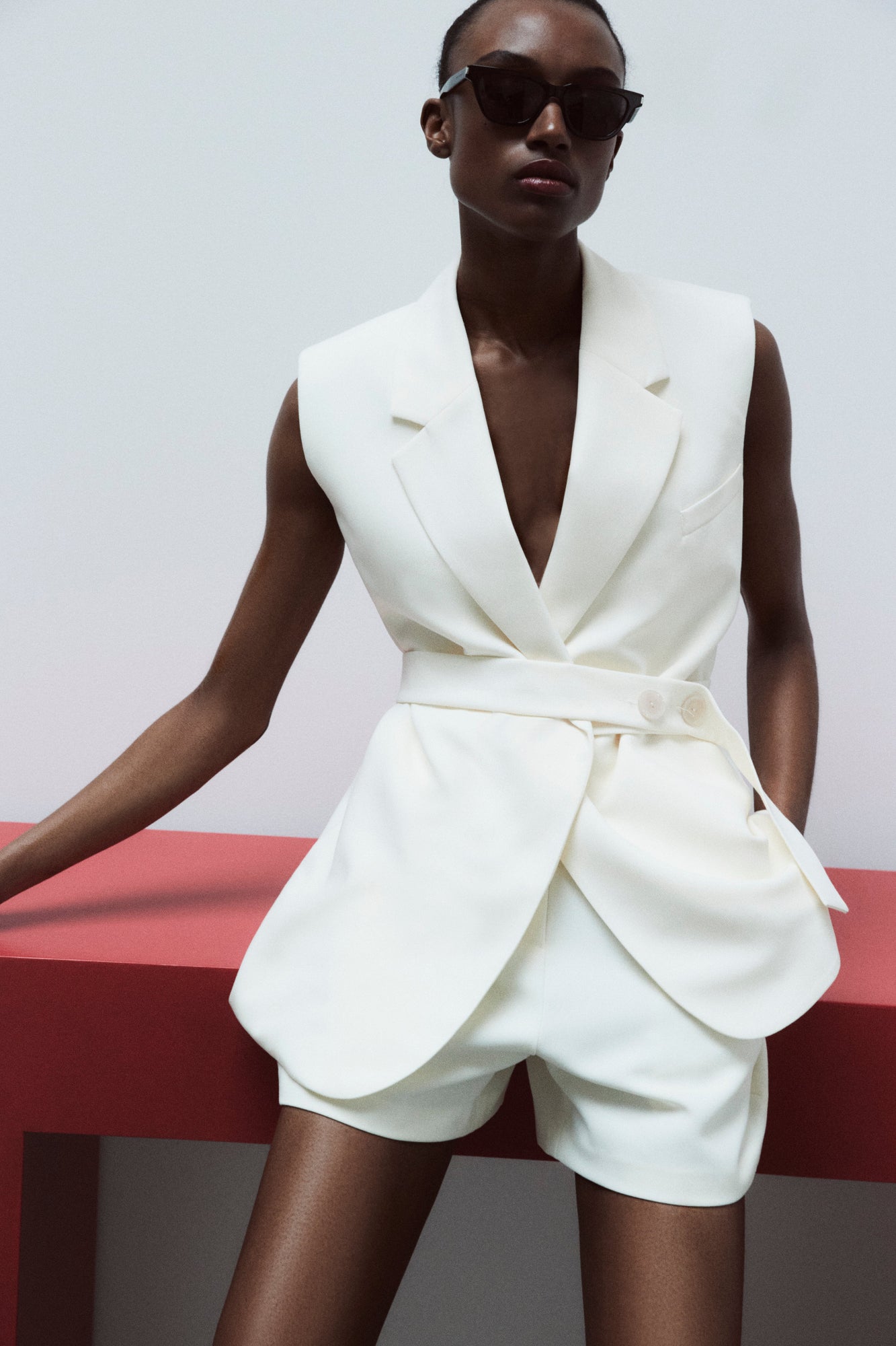 Sleeveless Belted Blazer | Cream