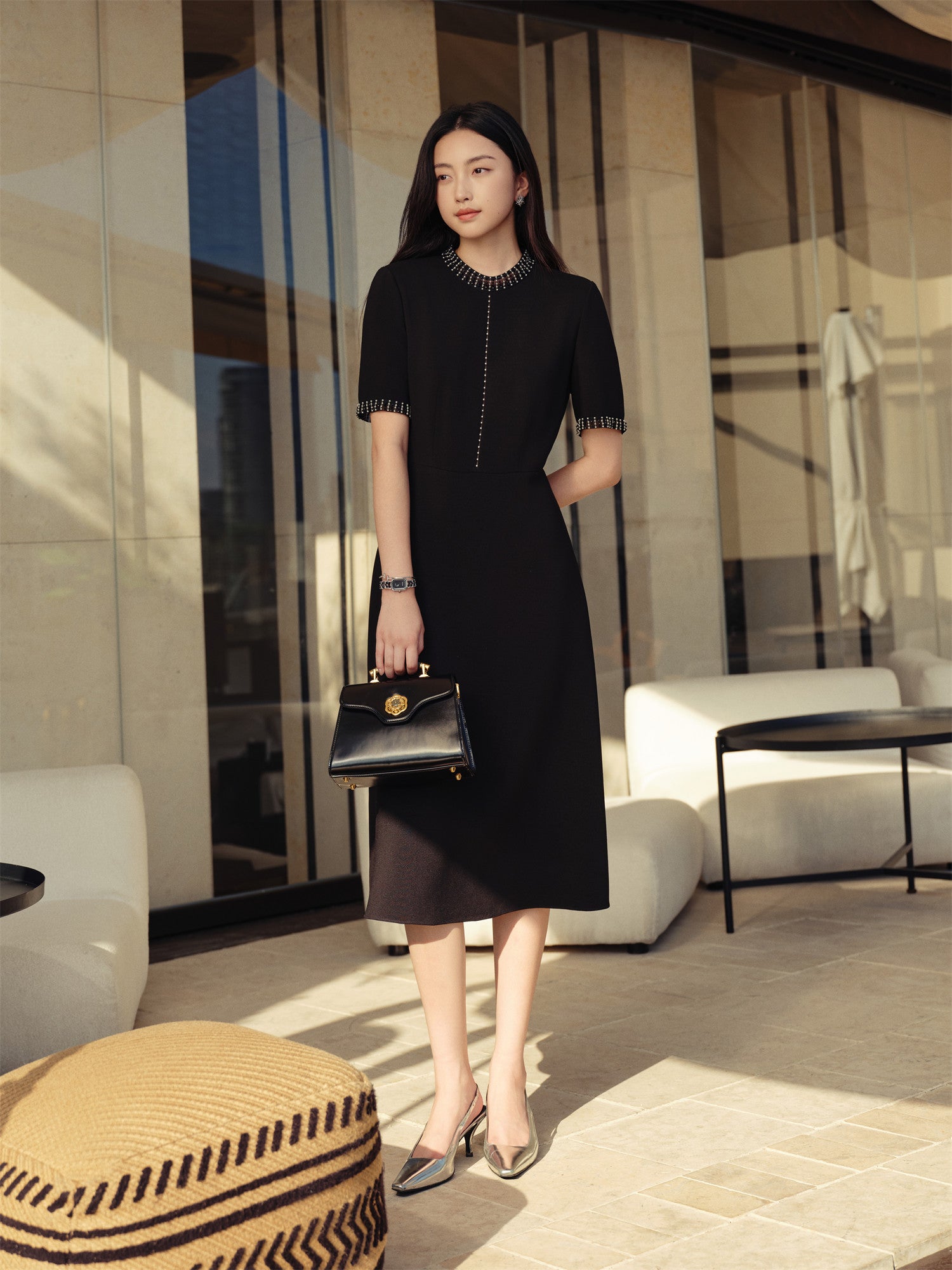 Waist-Fitted Dress | Black