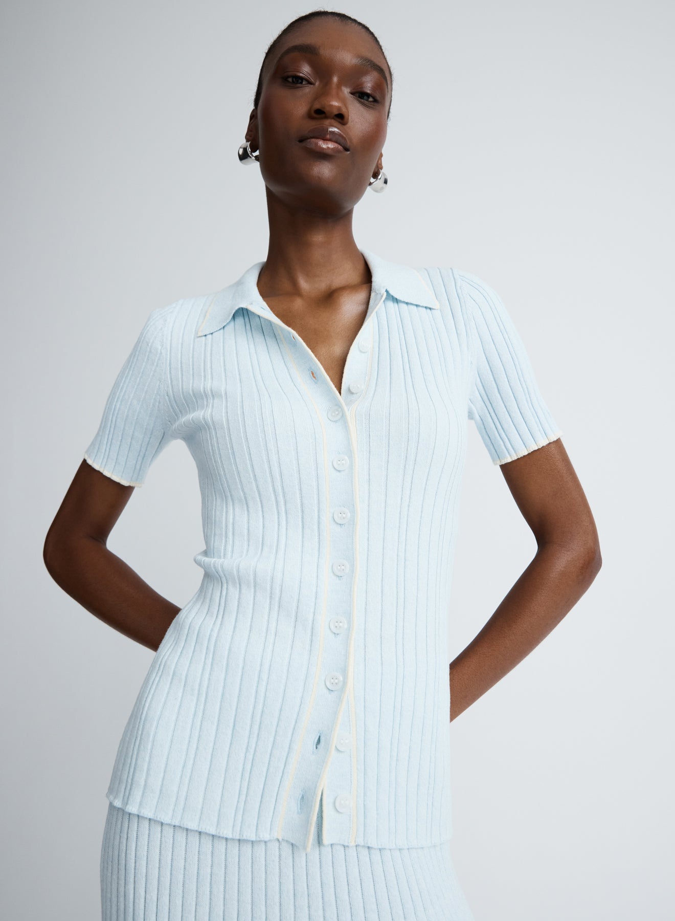 Avi Top | Glacier W/ Silence Trim