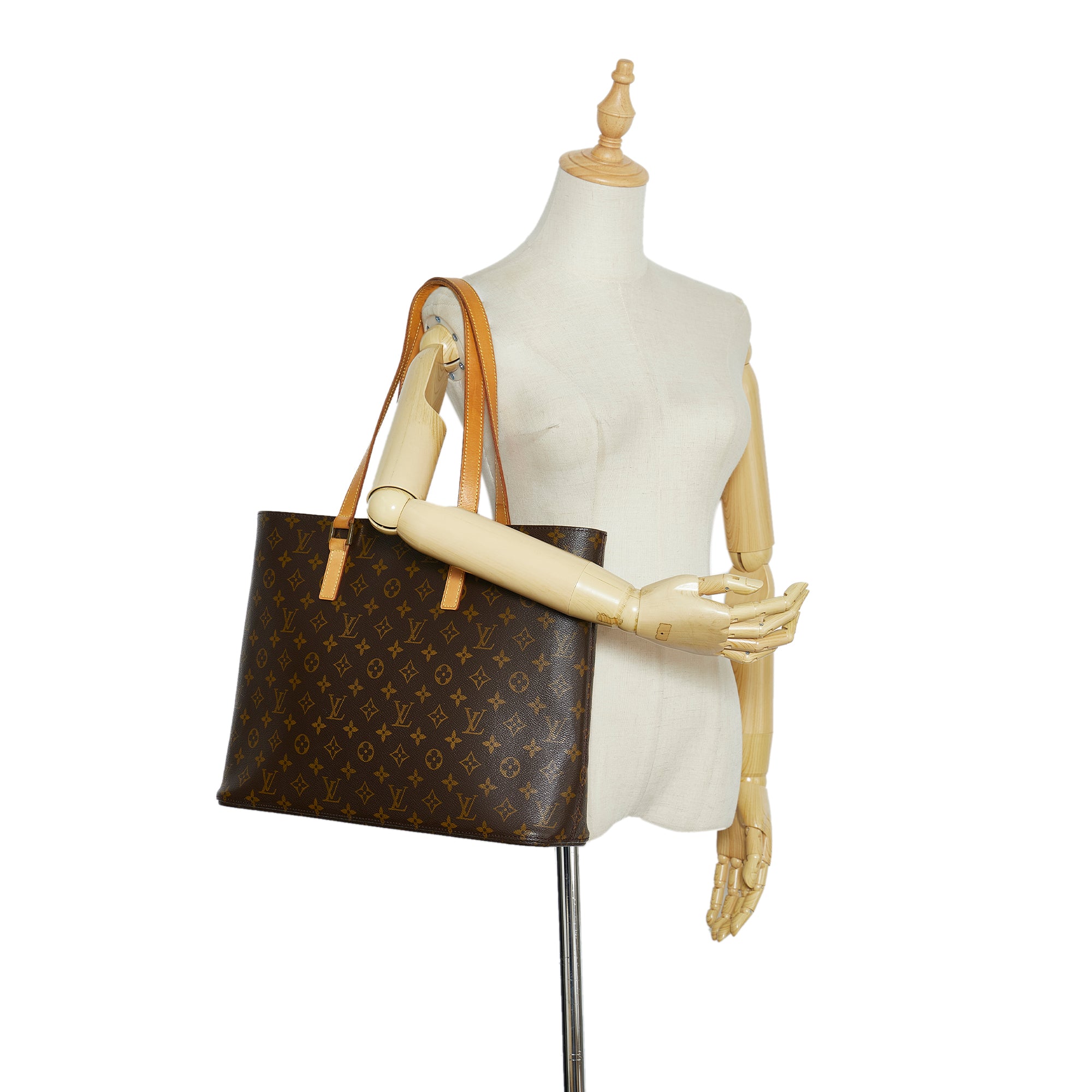 Louis Vuitton Pre-Owned Monogram Luco | Women | Brown (V1)