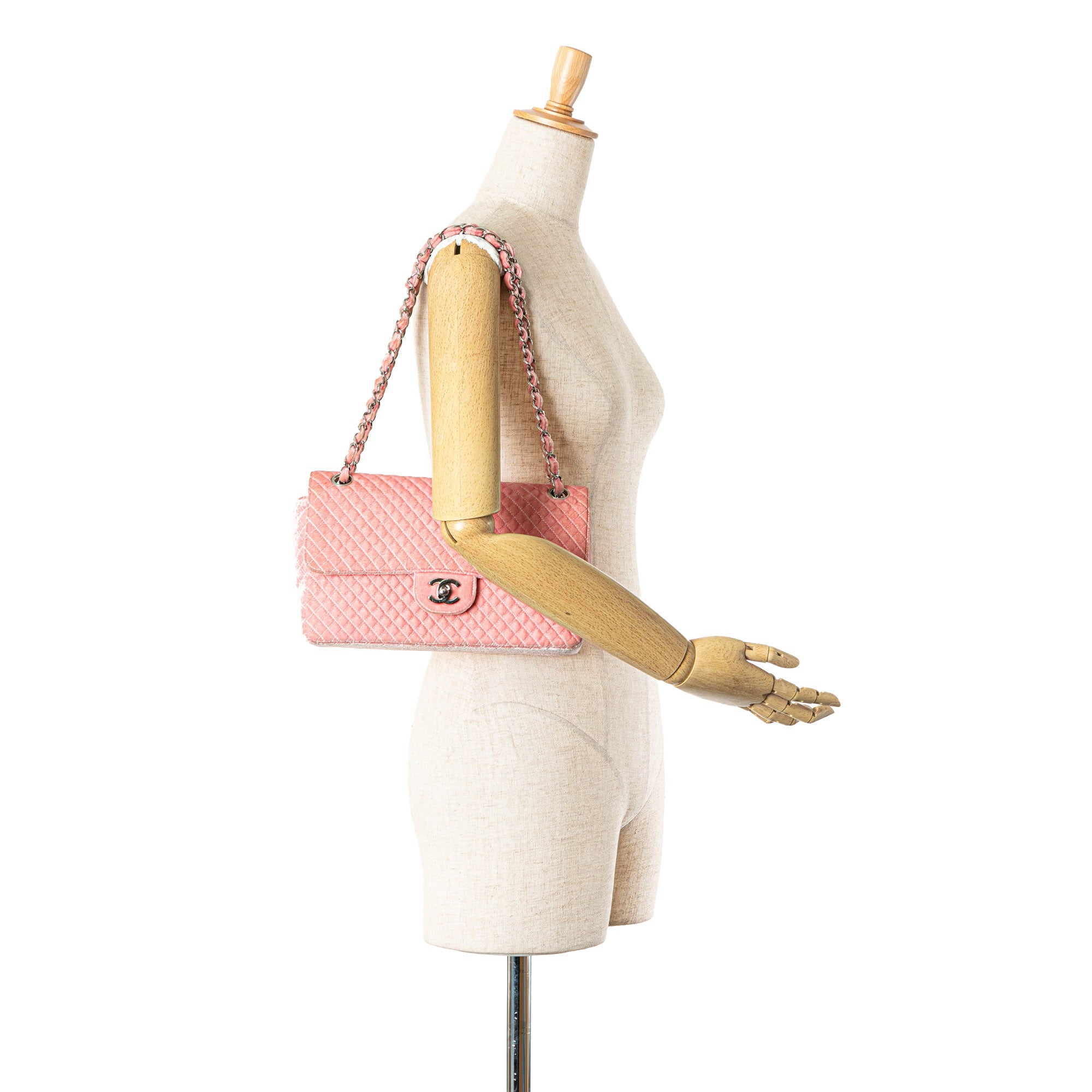 Chanel | Pre-Owned Medium Micro Quilted Velvet CC Flap | Pink