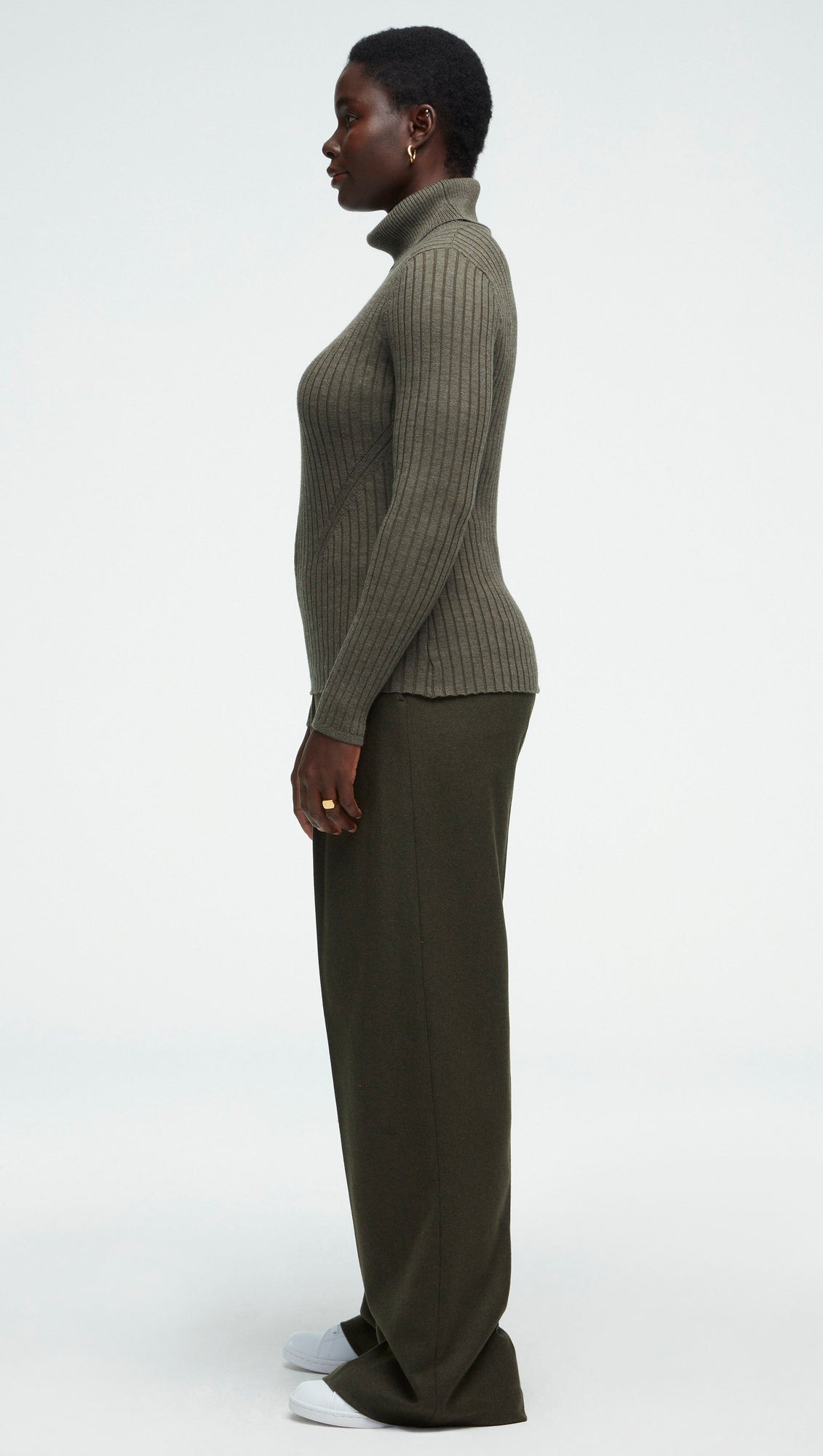 Ribbed Turtleneck in Merino Wool | Hunter