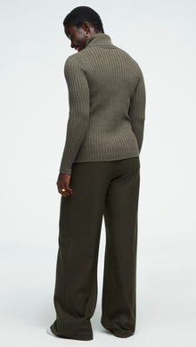 Ribbed Turtleneck in Merino Wool | Hunter