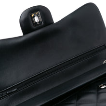 Chanel | Pre-Owned Jumbo Classic Lambskin Double Flap - I | Black