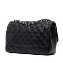 Chanel | Pre-Owned Jumbo Classic Lambskin Double Flap - I | Black