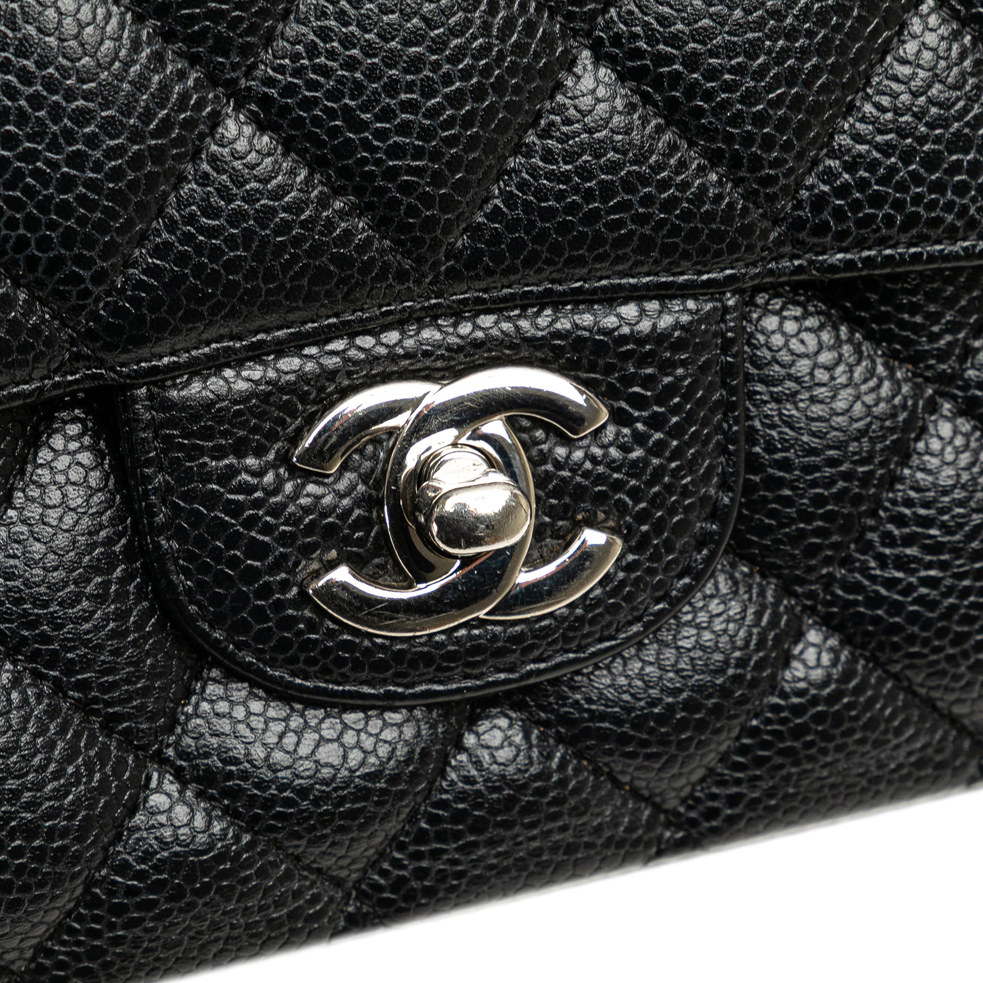 Chanel | Pre-Owned Medium Classic Caviar Double Flap | Black