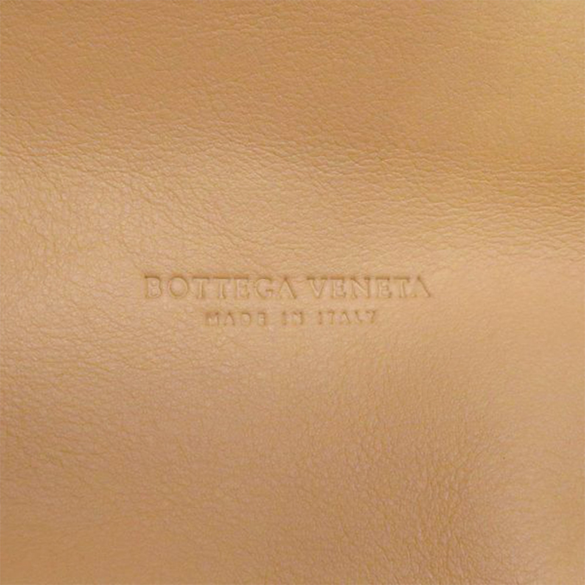 Bottega Veneta Pre-Owned The Chain Pouch Leather Crossbody Bag | Women | Brown x Beige