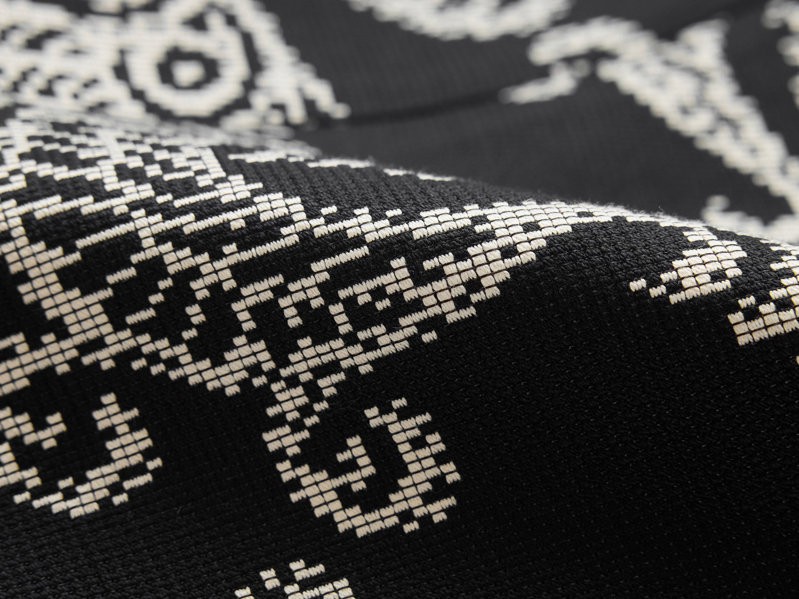 Patterned Vest | Black