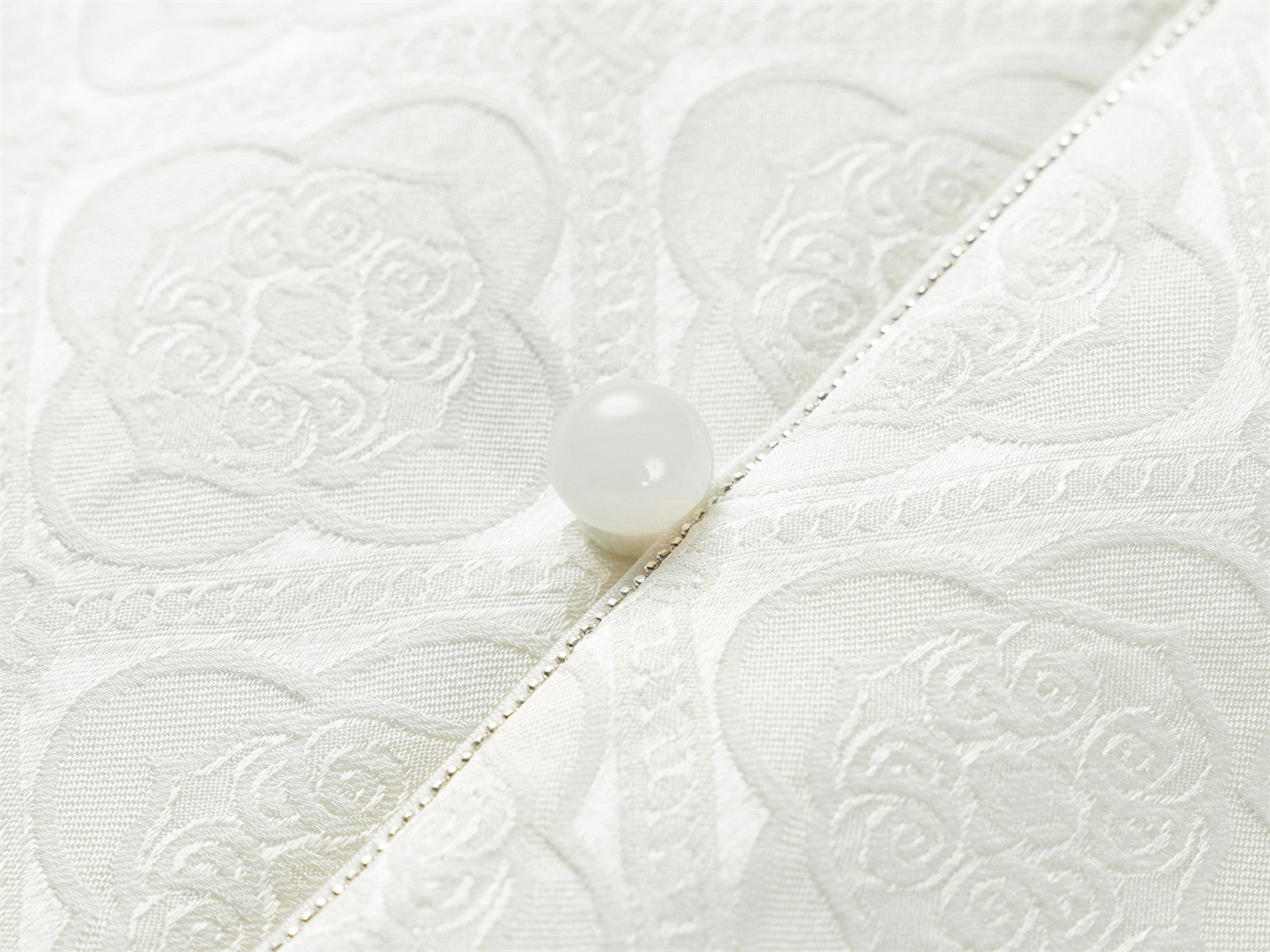 Modern Chinese-Style Layered Vest | White