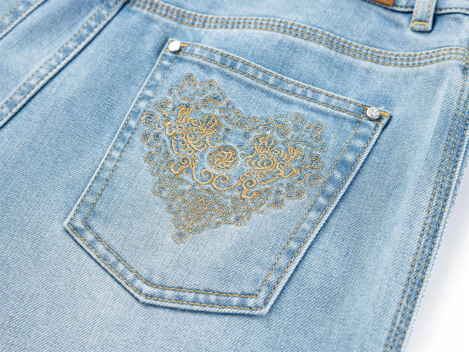 Embroidered Jeans | Blue