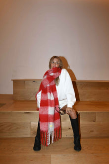 Leah Oversized Blanket Scarf | Red