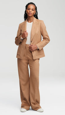 Patch Pocket Blazer in Textured Wool | Camel