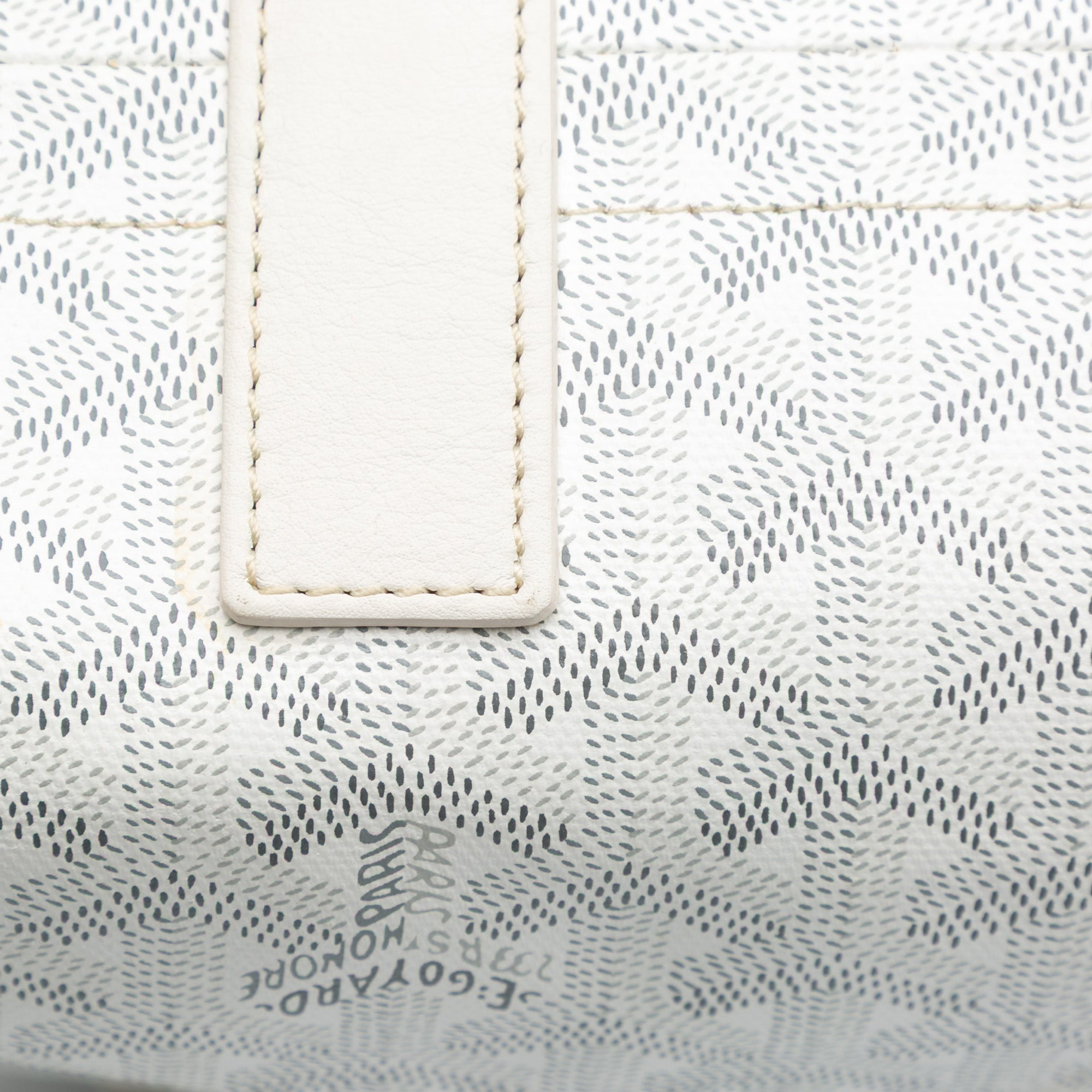 Goyard | Pre-Owned Goyardine Rouette PM | White