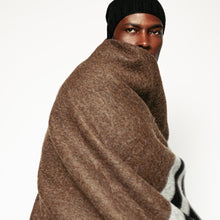 Unisex | Aspen Cape | Chocolate / Black / Dark Grey