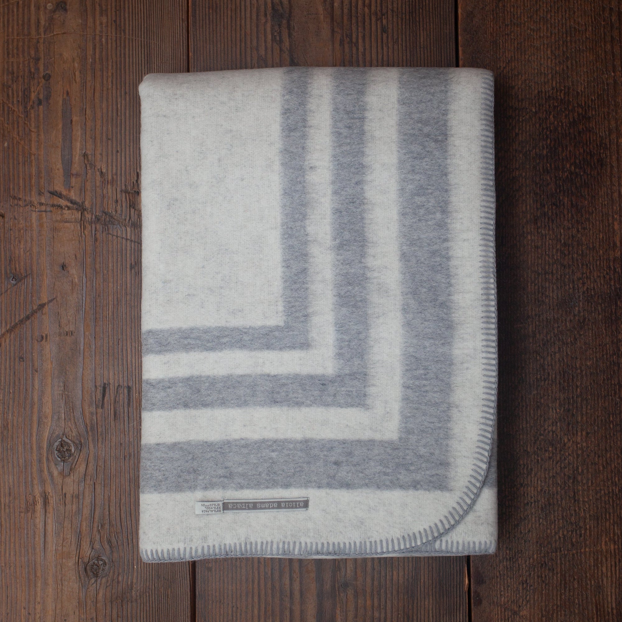 Montauk Throw | Ivory / Light Grey