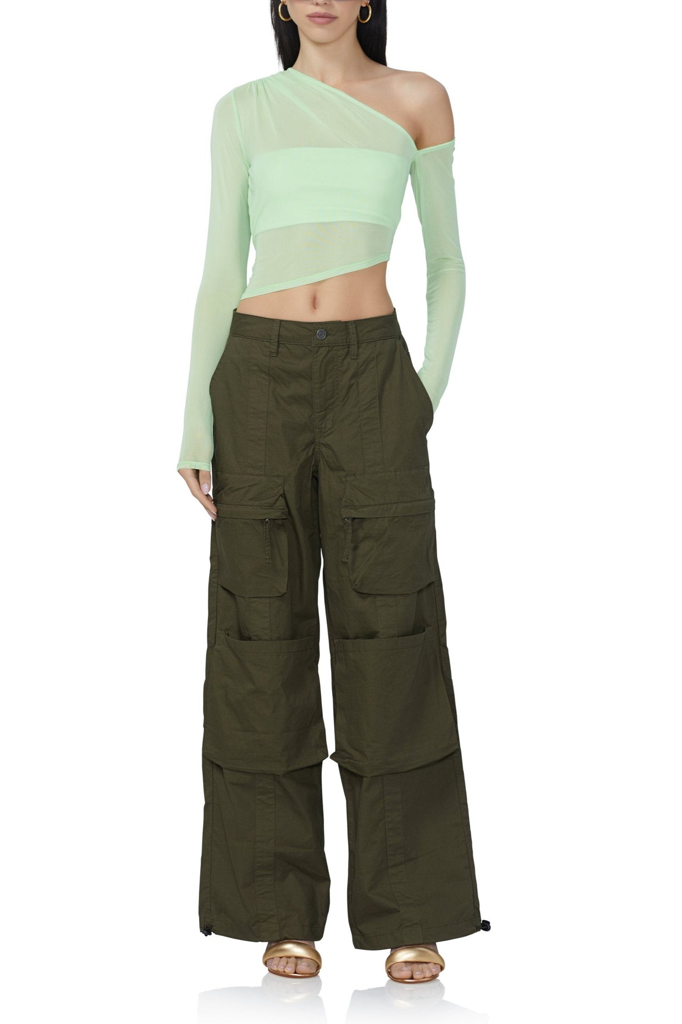 women's low rise wide leg cargo pant in olive night print