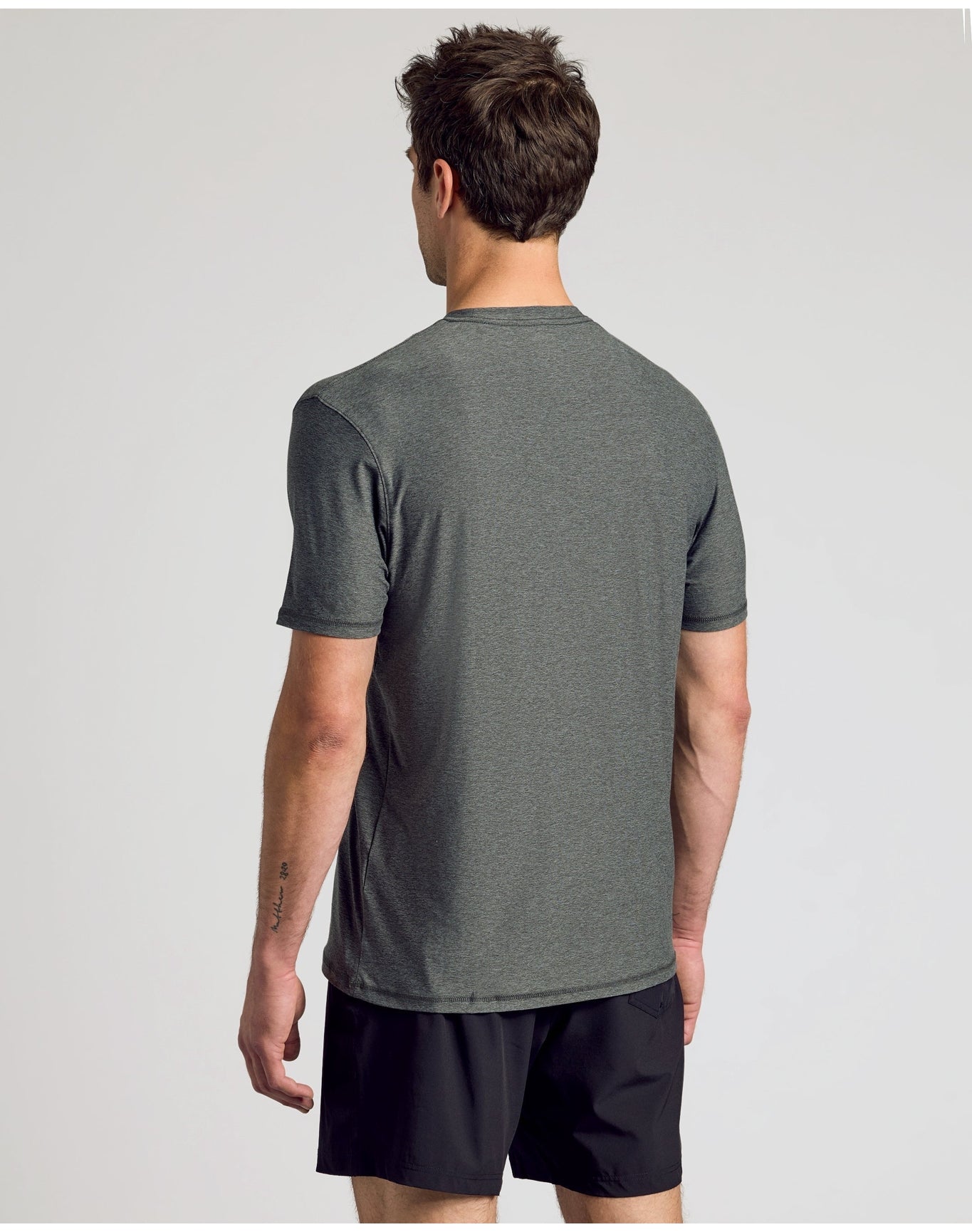 Active Crew Neck Tee | Charcoal Heather Gray