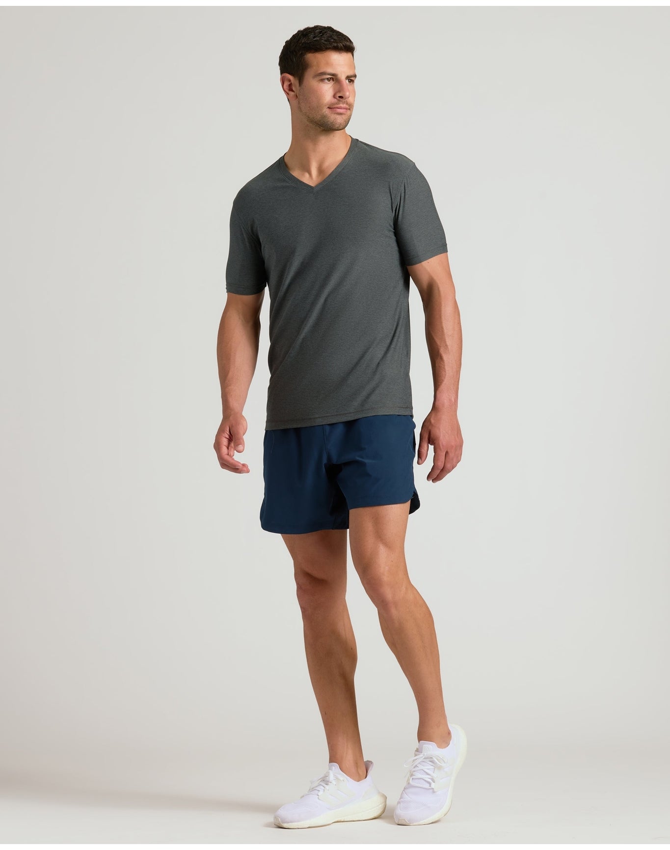 Active V-Neck | Charcoal Heather Gray