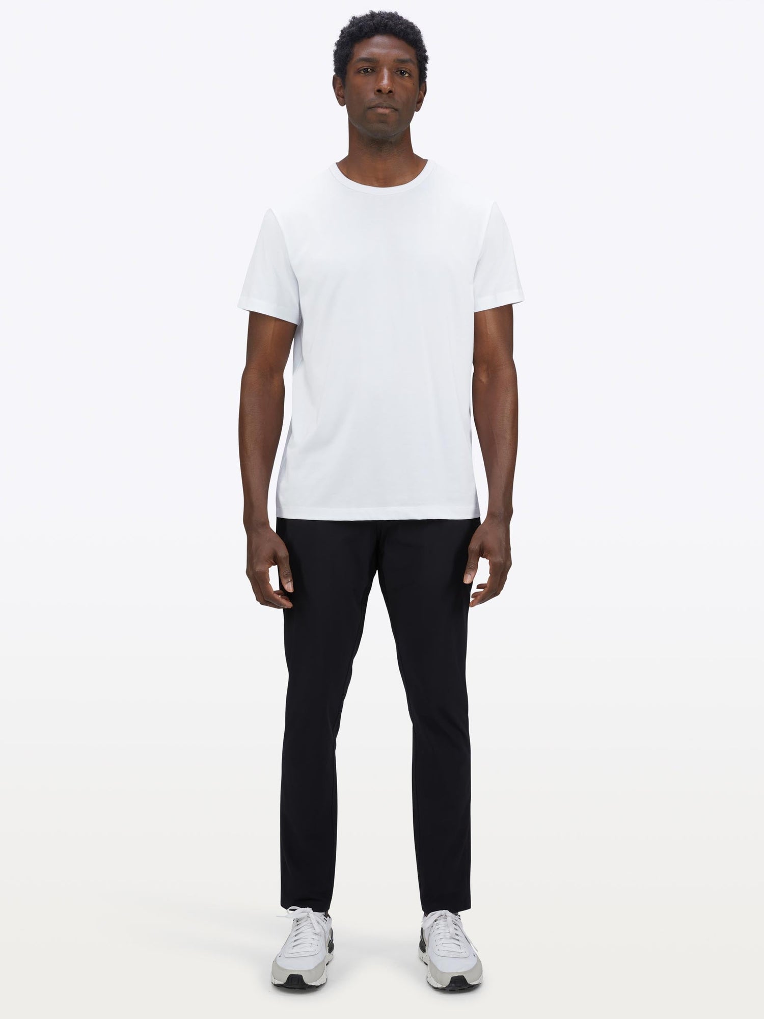Mens | AO Slim-Fit Versaknit Pant | Black
