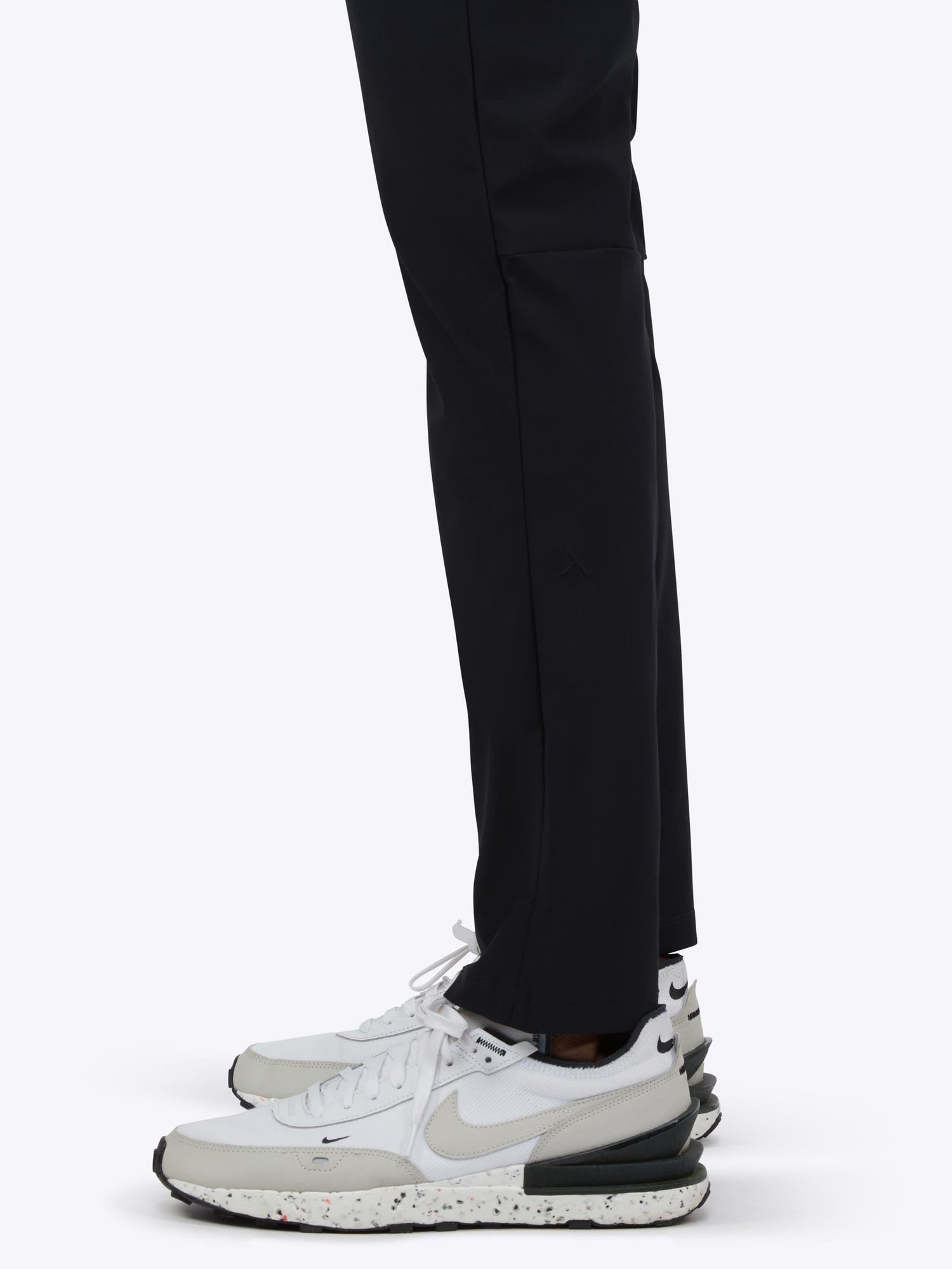 Mens | AO Slim-Fit Versaknit Pant | Black