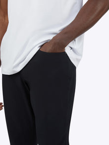 Mens | AO Slim-Fit Versaknit Pant | Black