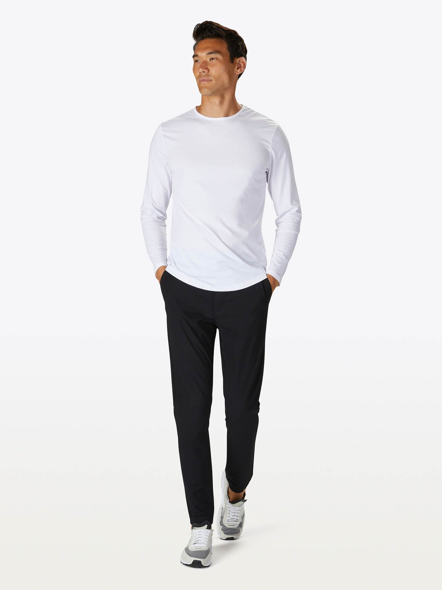 Mens | AO Slim-Fit Versaknit Jogger Tall | Black