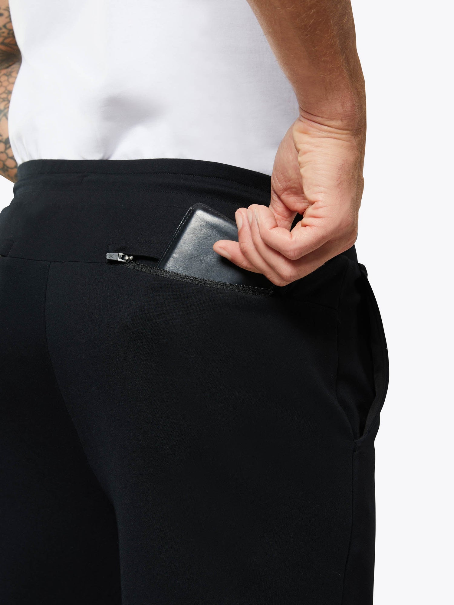 Mens | Concorde Slim-Fit Aeroflite Jogger | Black