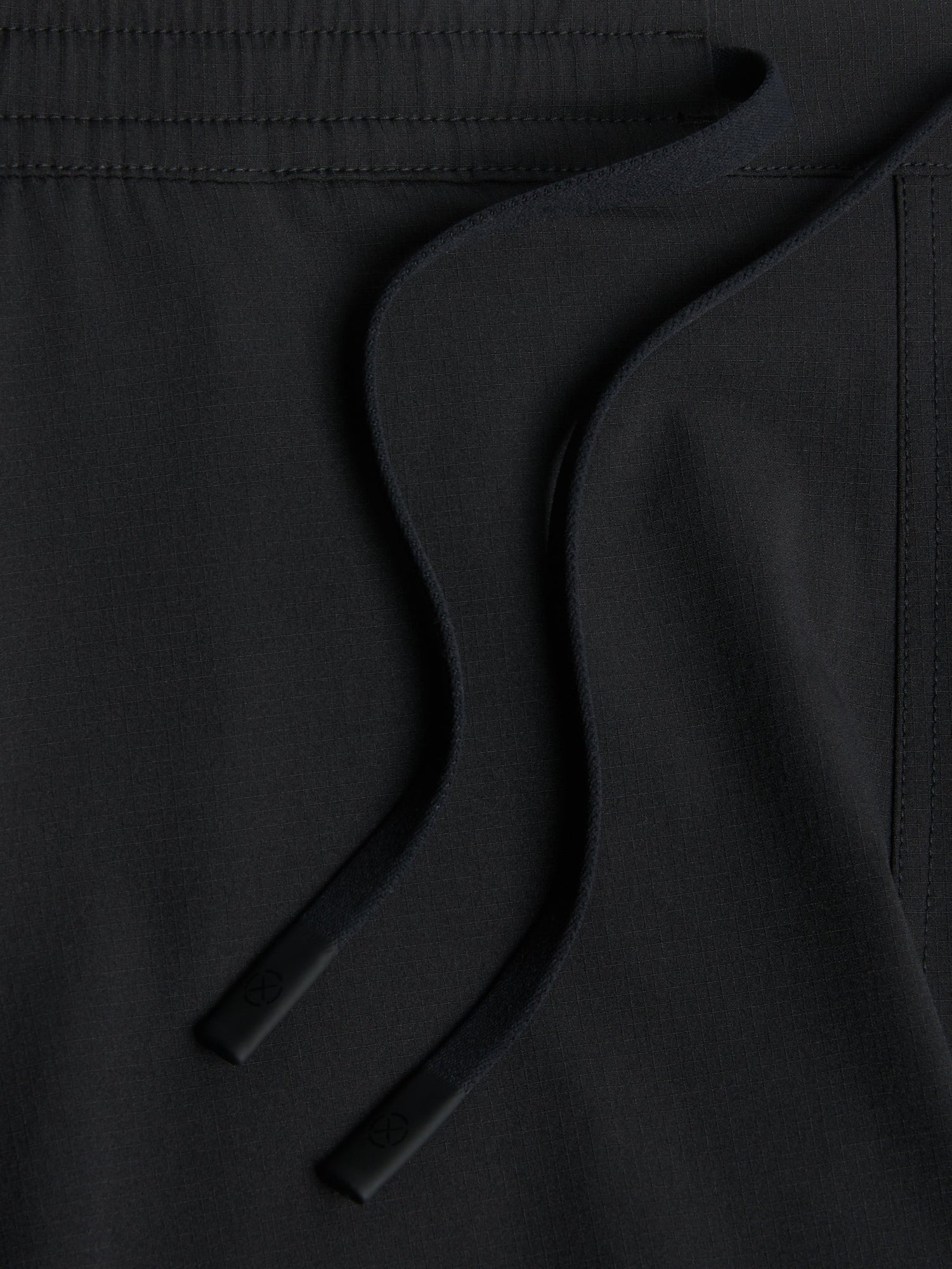 Mens | Crossover 7in Slim-Fit Short | Black