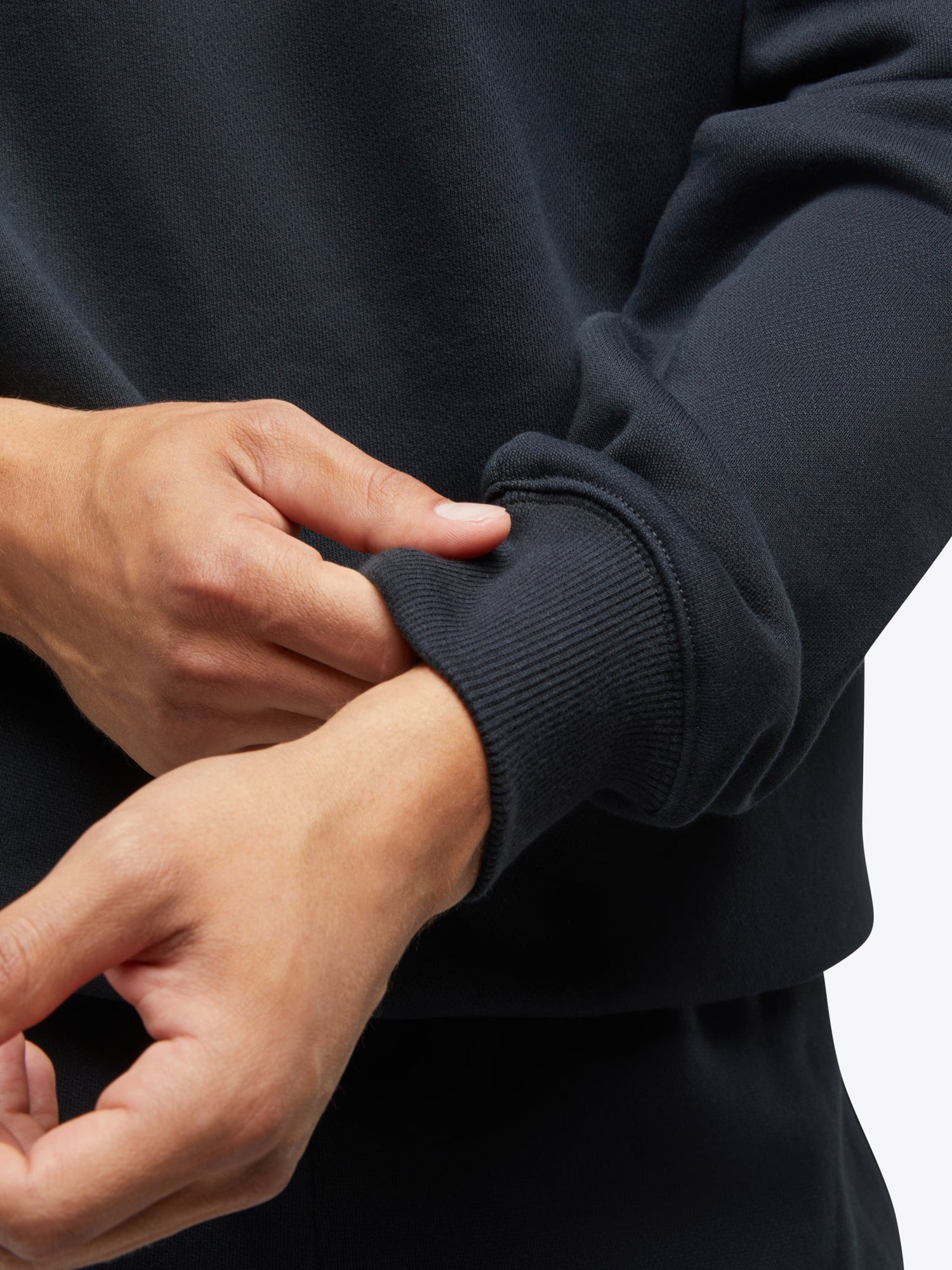 Mens | Divine Classic-Fit Fleece Q-Zip | Black