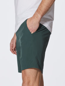 Mens | AO Slim-Fit Versaknit Hybrid Short | Bonsai