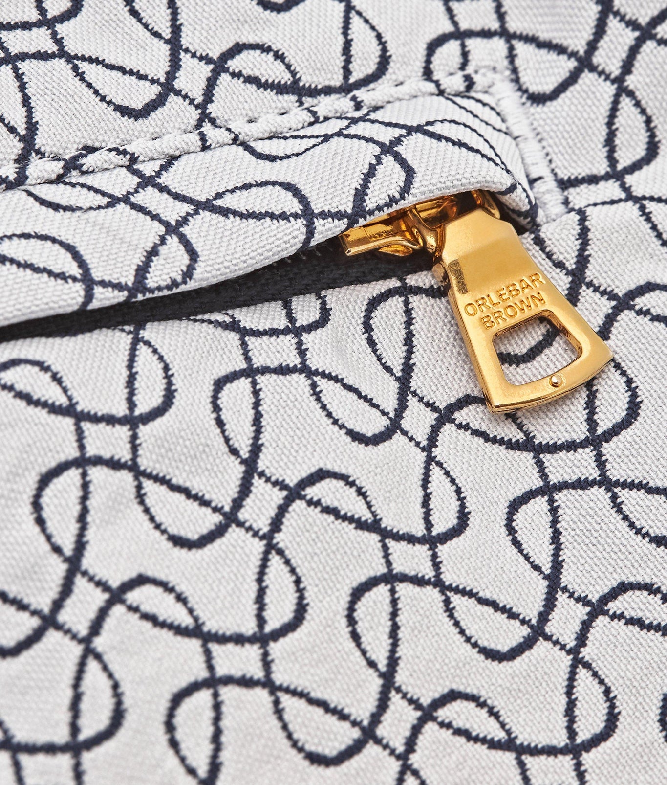 Bulldog Geometric Orb Jacquard Mid-Length Swim Shorts | White Sand/Night Iris