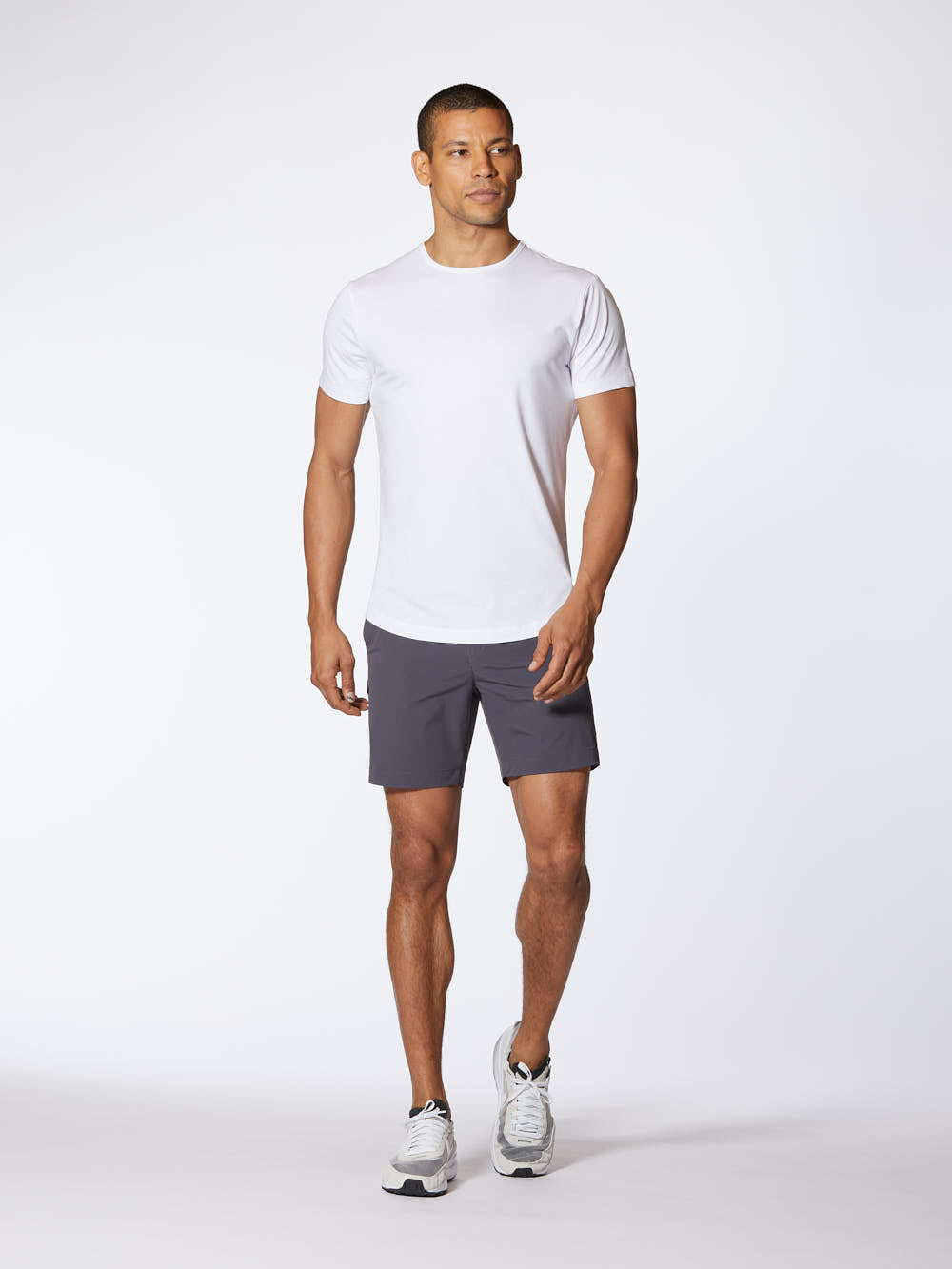 Mens | AO Slim-Fit Versaknit Hybrid Short | Cast Iron