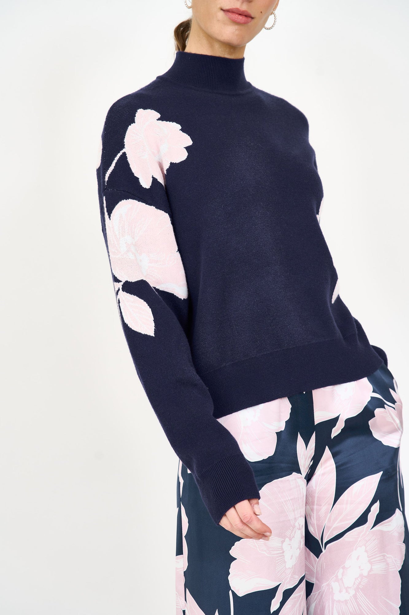 Brookie Sweater | Midnight Blossom