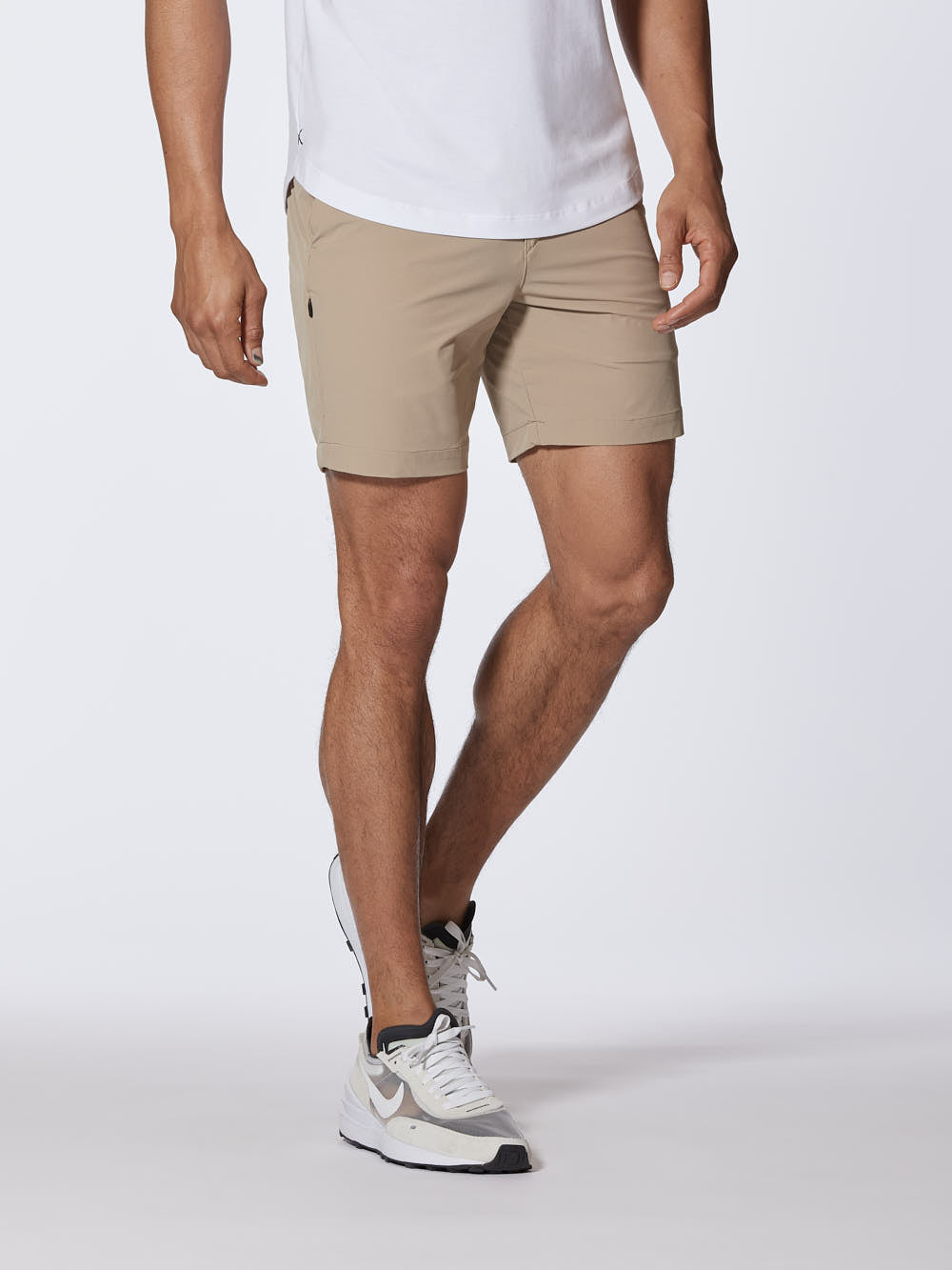 Mens | AO Slim-Fit Versaknit Hybrid Hybrid Short | Coast