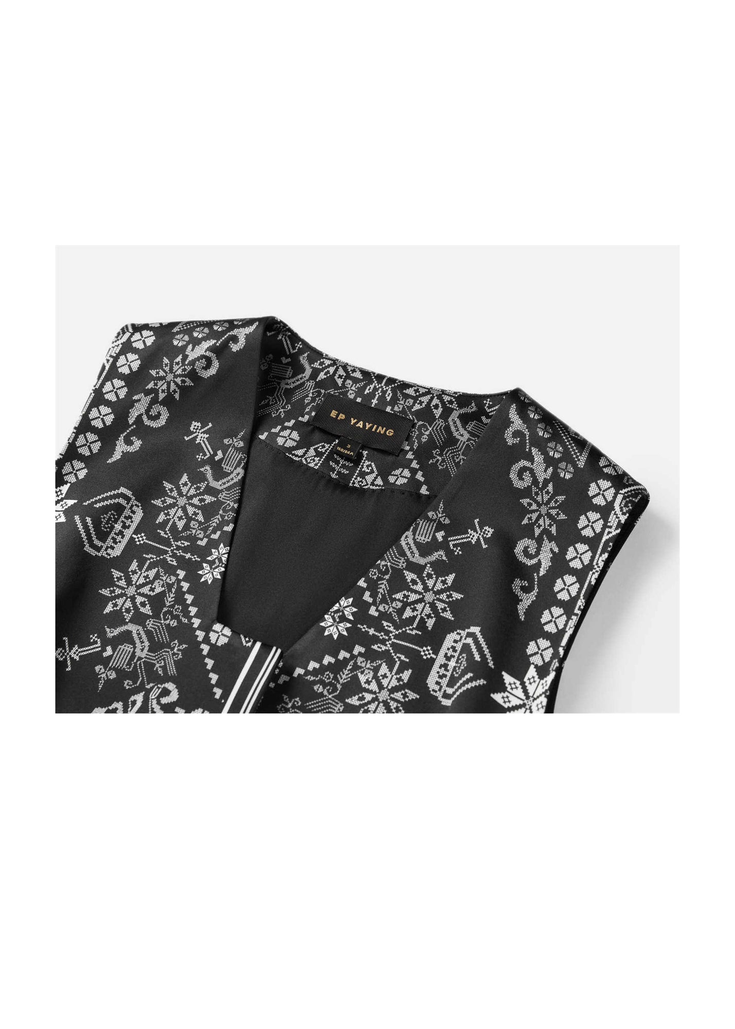 Chinese-style Embroidered Vest | Black