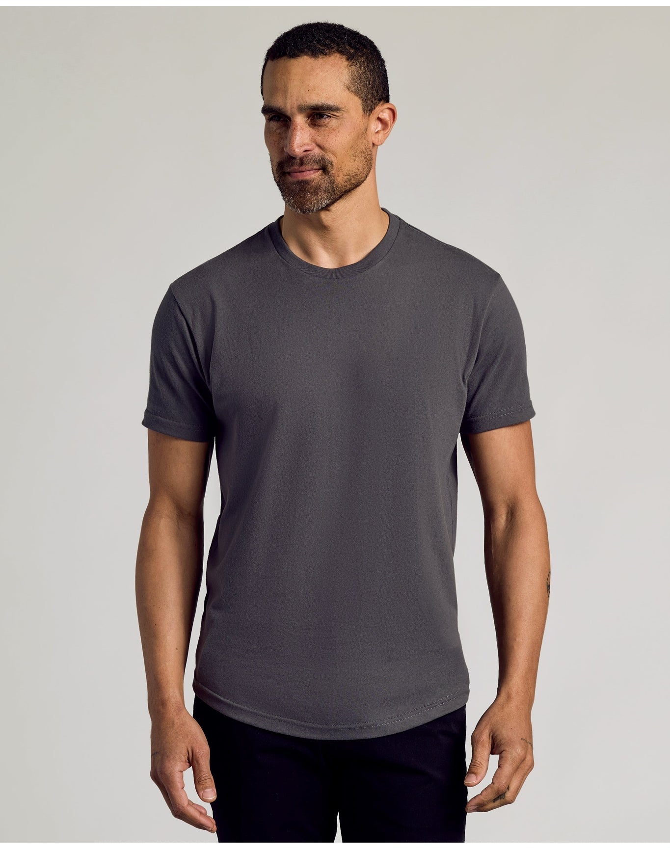 Curved Hem Classic Crew Neck | Carbon