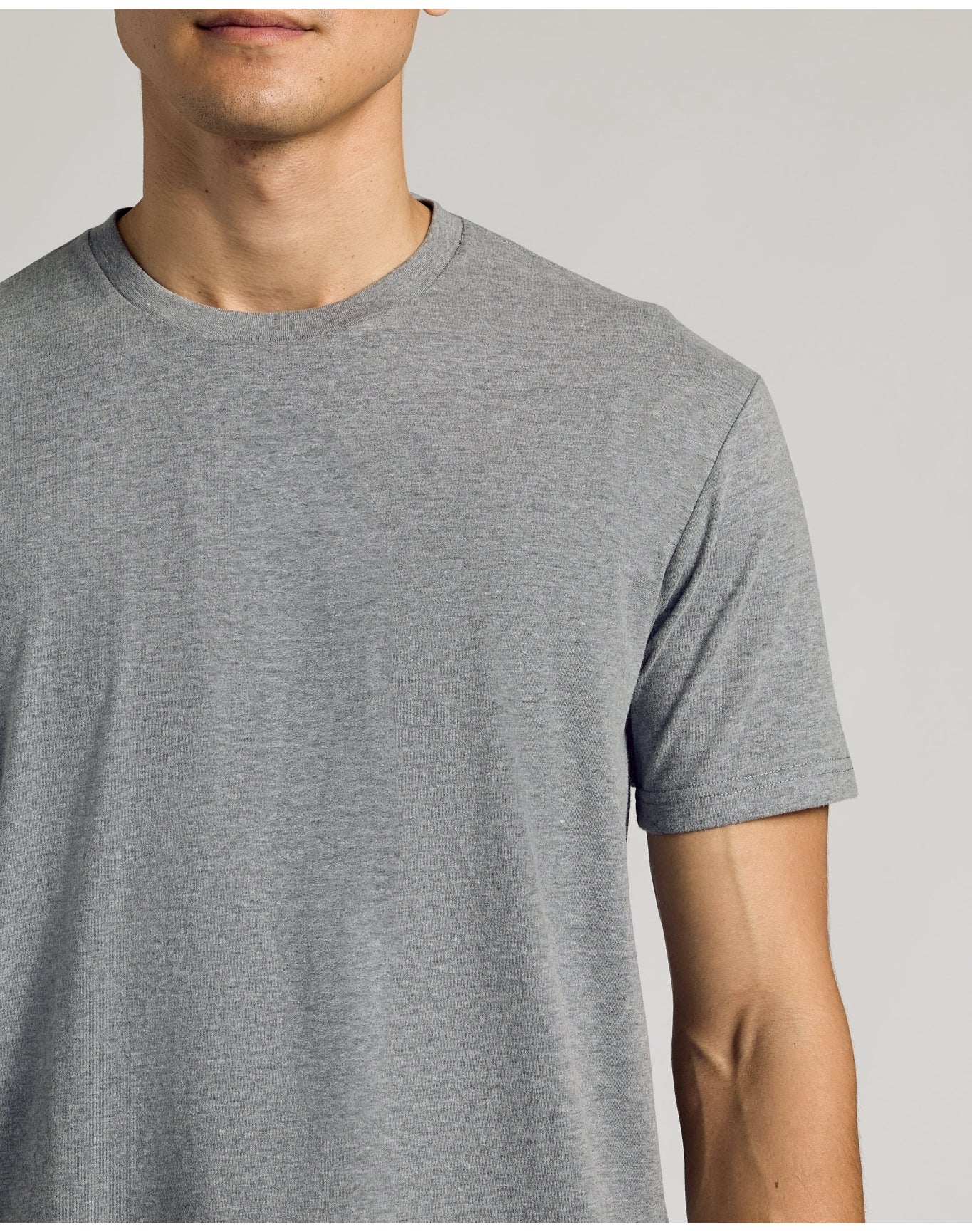 Curved Hem Classic Crew Neck | Heather Gray