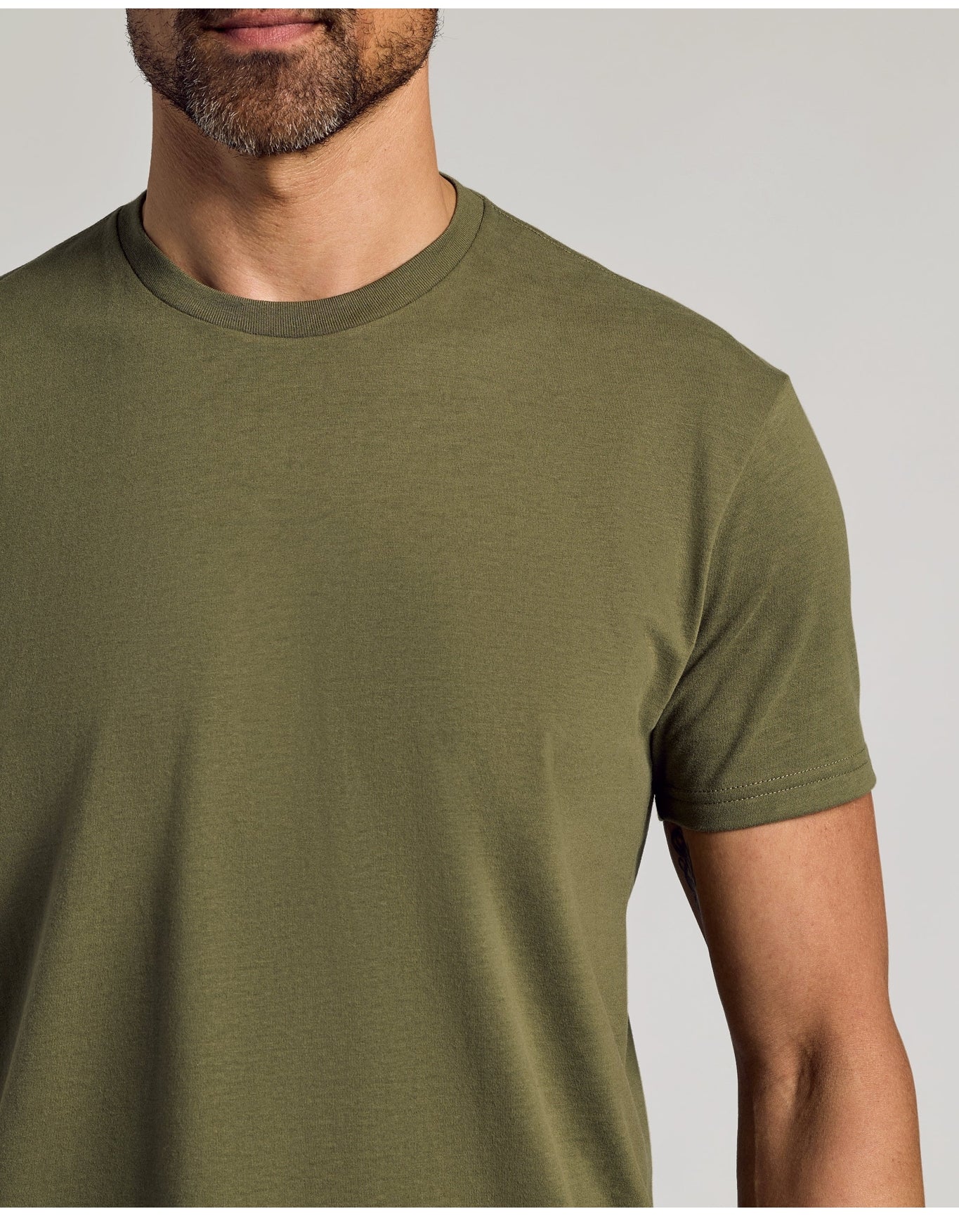 Curved Hem Classic Crew Neck | Military Green