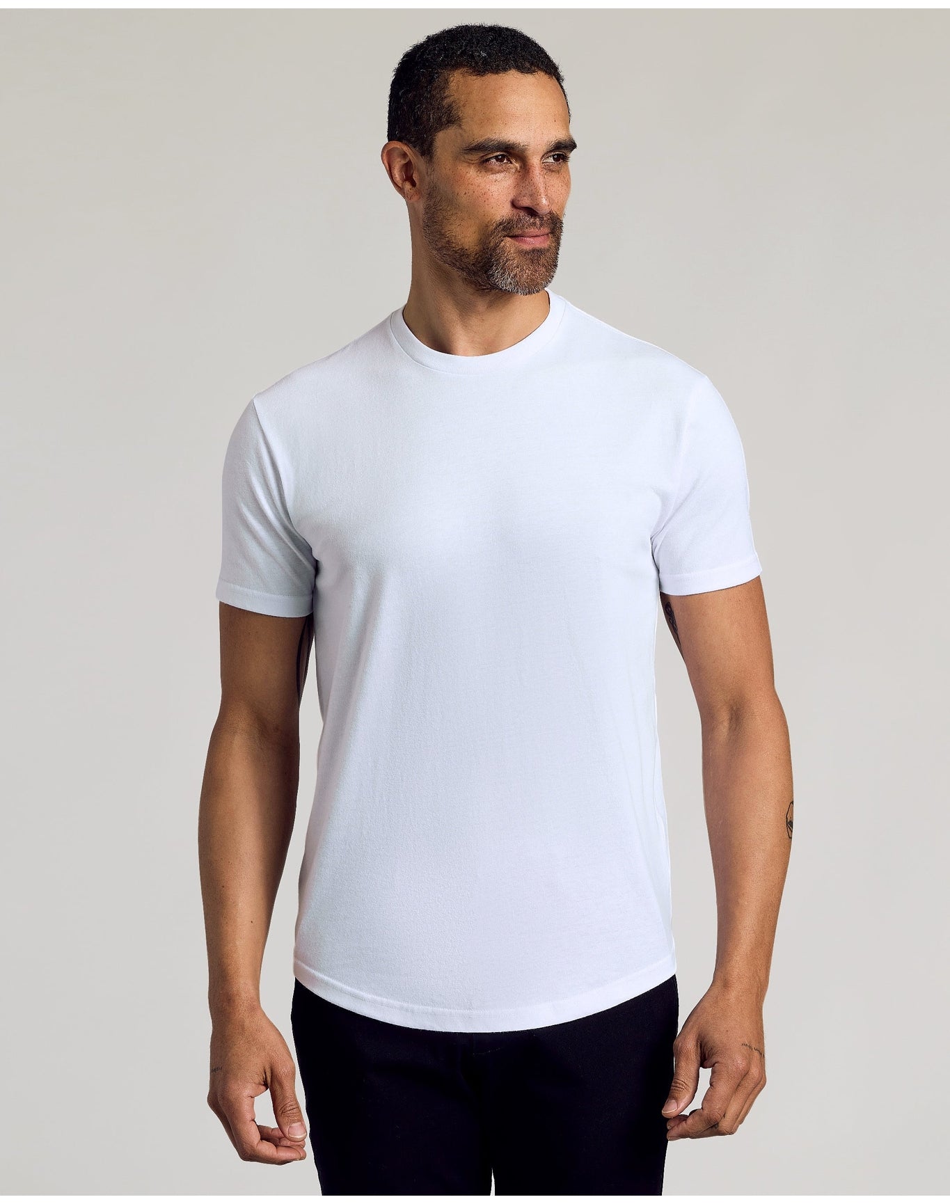 Curved Hem Classic Crew Neck | White
