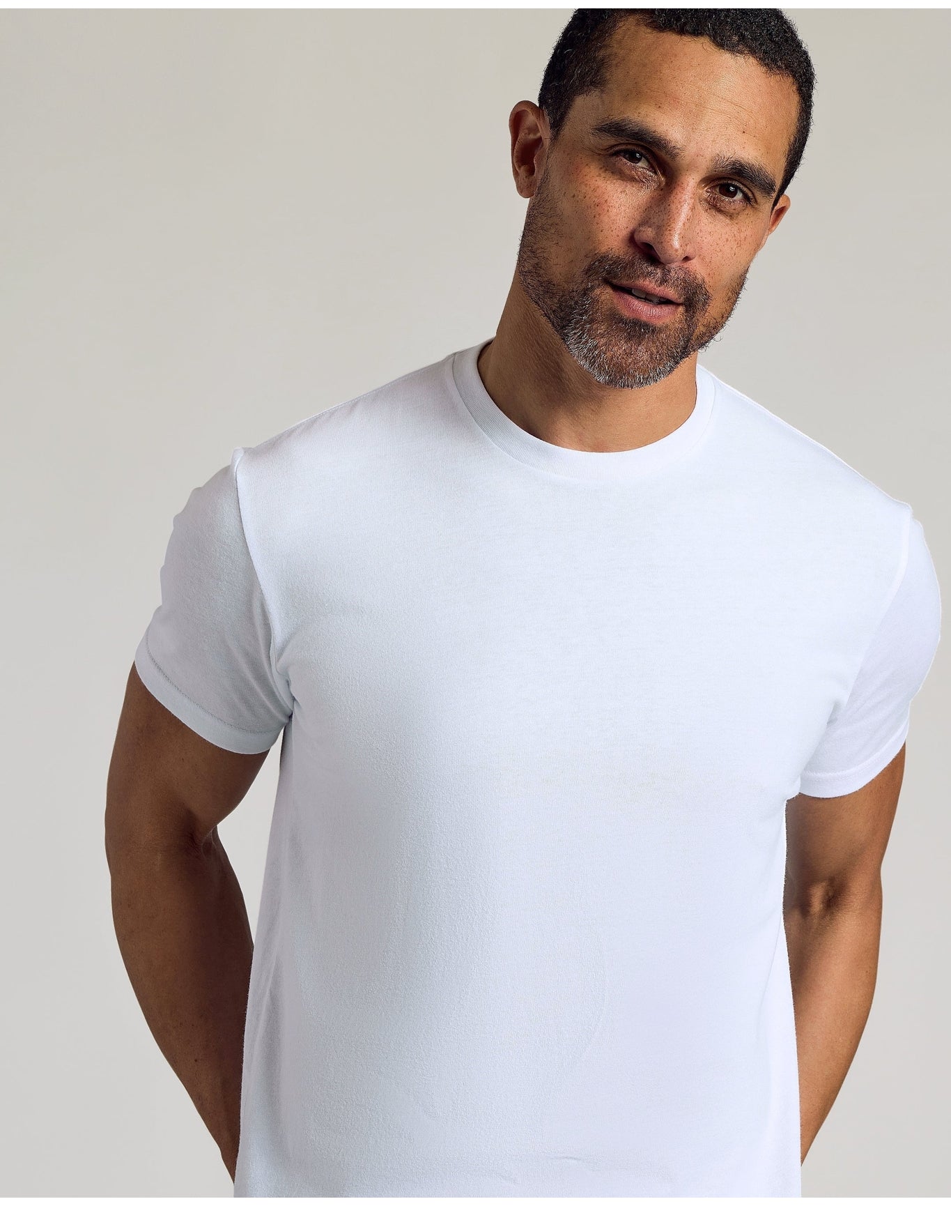 Curved Hem Classic Crew Neck | White